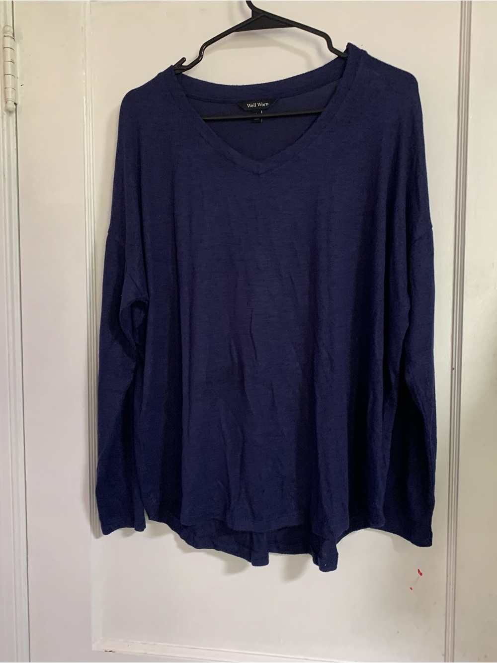 Well Worn Navy Blue V-Neck Long Sleeve Slub Knit Top Size L